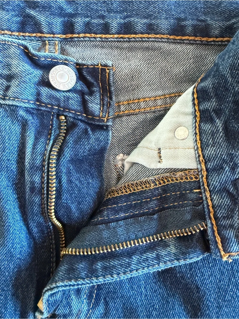Levi's Men's Straight Jeans in Dark Blue Denim